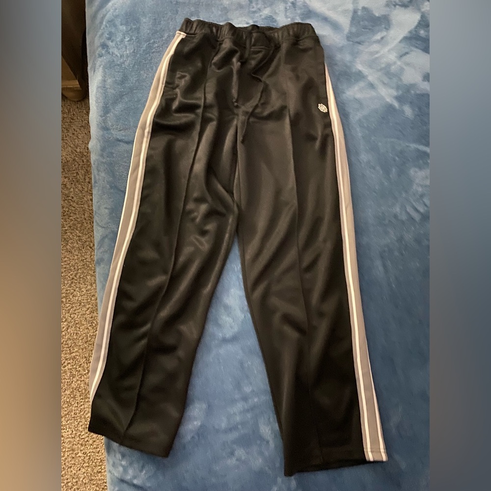 urban outfitters men track pants size small